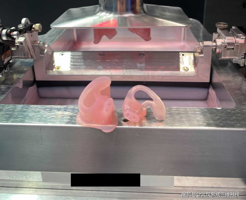 全球首臺DLP硅膠3D打印機震撼發(fā)布，南京3D打印服務(wù)中心引領(lǐng)柔性制造新紀(jì)元